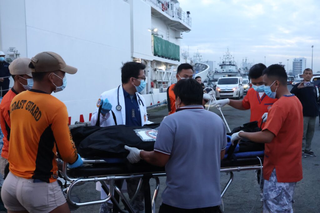 Cel puțin 18 morți după scufundarea unui feribot în Filipine. Zeci de persoane sunt încă dispărute (Video)