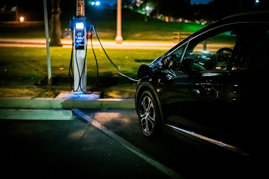 Țara din Europa în care aproape 100% din mașinile noi vândute în 2025 au fost electrice