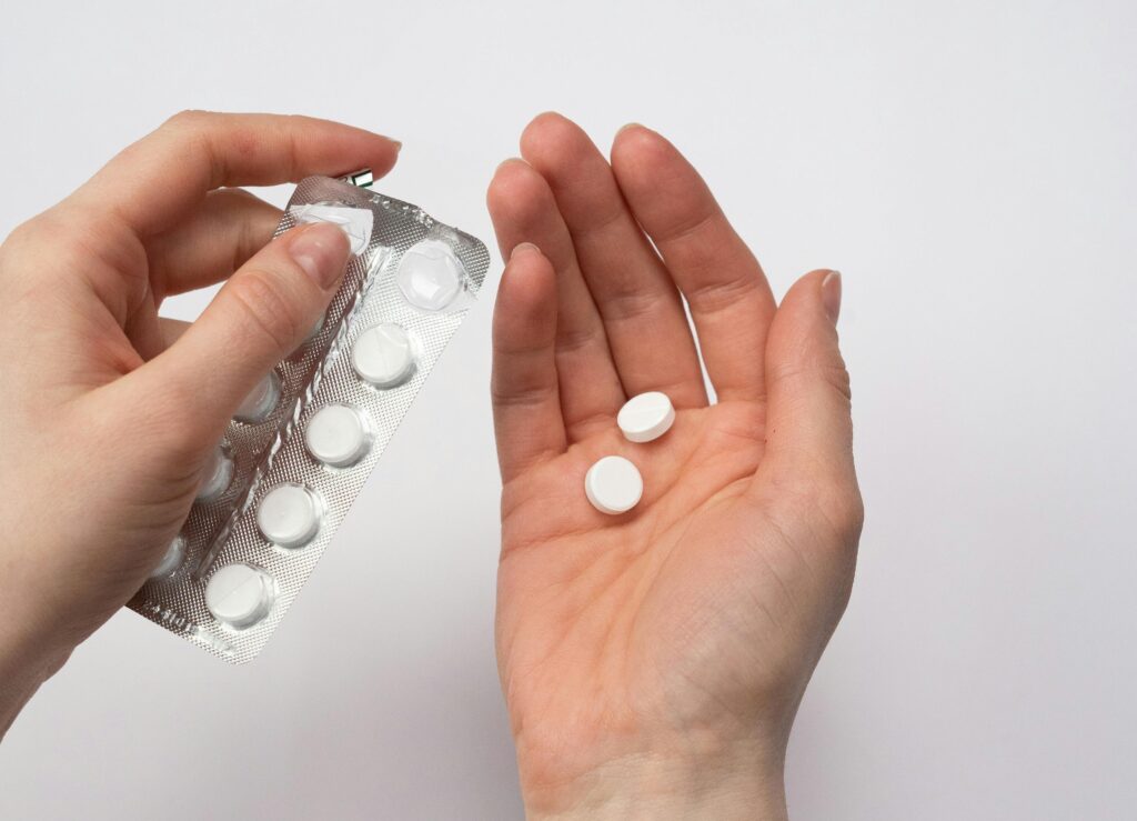 Paracetamolul, sigur în sarcină. Studiul amplu care contrazice afirmațiile lui Trump