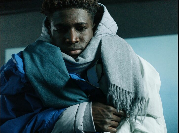 Este adevărat că pierdem cel mai mult din căldura corpului prin cap? Cum stau lucrurile de fapt