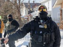 Reuters: Peste 4.400 de imigranți au fost arestați ilegal de ICE. Obama: „Comportamente pe care le-am văzut în dictaturi”