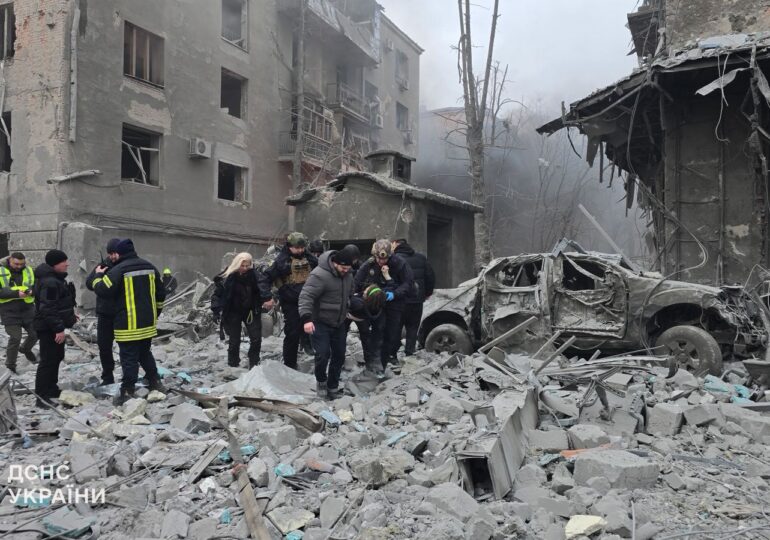 <span style="color:#990000;">Ziua 1410</span> Noapte de foc în Ucraina, atacuri aeriene în valuri. Civili uciși, inclusiv un copil. Capcană pentru Moscova