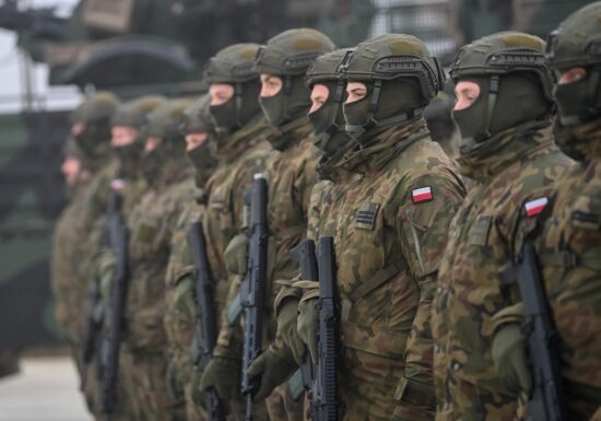 Țara care a clădit cea mai mare armată din UE a descoperit că a pregătit-o pentru războiul greșit