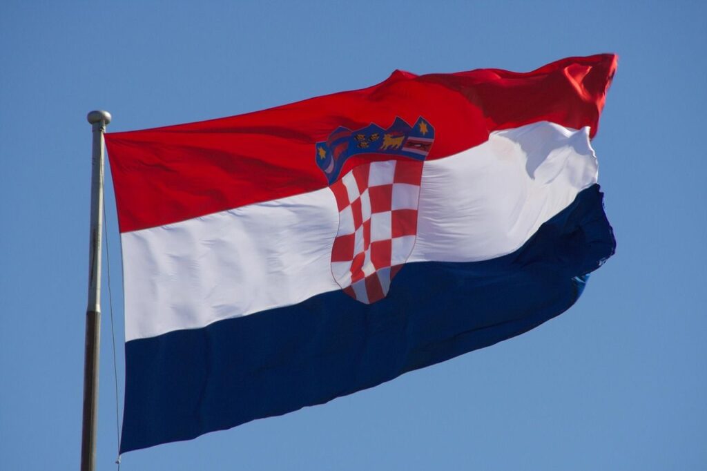 Croația reintroduce serviciul militar obligatoriu