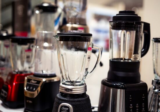 Top 4 blendere puternice pentru rețete rapide zi de zi