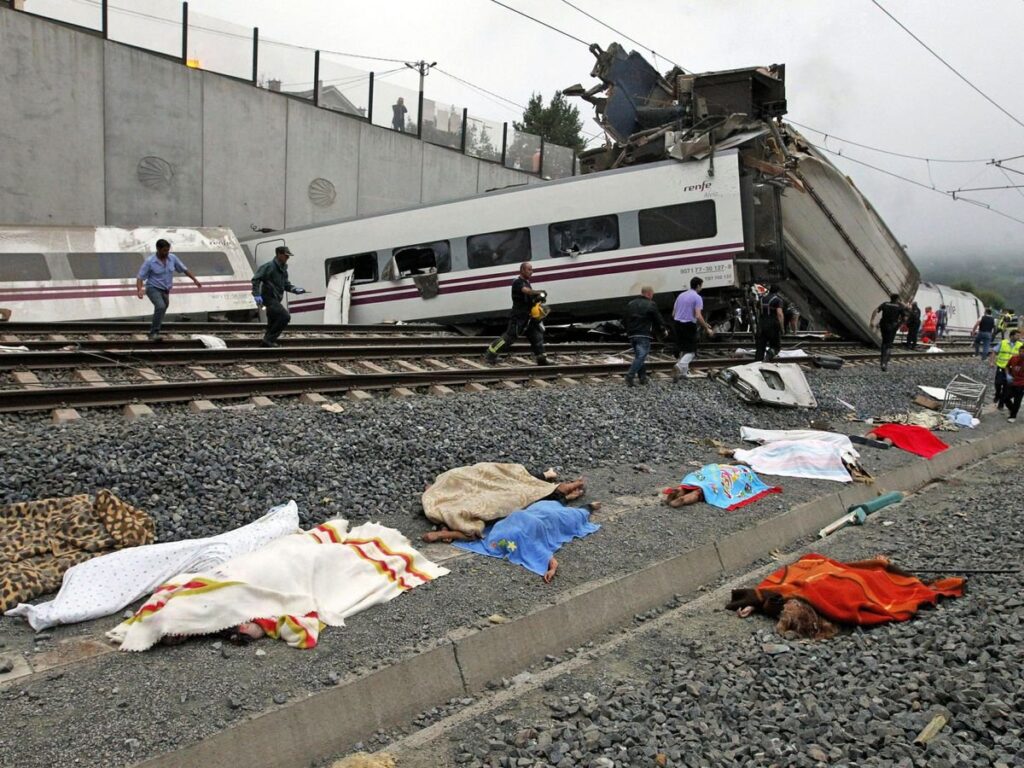 O îmbinare defectă a șinei ar fi provocat catastrofa feroviară din Spania, în urma căreia au murit 39 de oameni