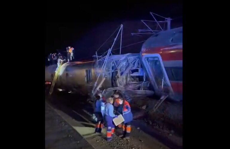 Cel puțin 21 de morți după coliziunea a două trenuri de mare viteză în sudul Spaniei. Traficul feroviar Madrid-Andaluzia, suspendat (Video)