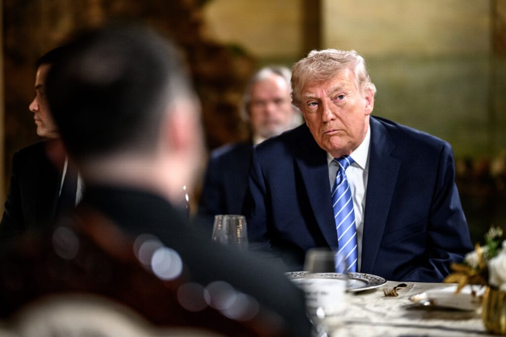 Trump vrea Groenlanda pentru că nu a câștigat Premiul Nobel. Kremlinul jubilează: Ar intra cu siguranță în istorie
