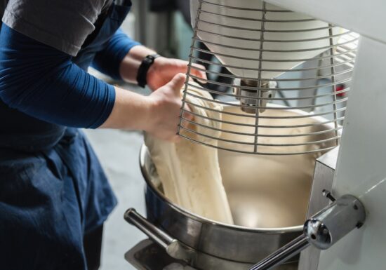 Cum deschizi o brutărie? Aparatura necesară