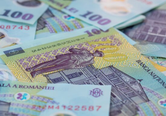 Câți bani ar trebui să păstrăm în casă pentru situații extreme. Sumele cash recomandate în UE pentru fiecare familie