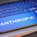 Un test major pentru industria AI: Anthropic refuză să elimine limitările de siguranță, în ciuda presiunilor Pentagonului