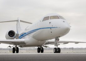 Nicușor Dan a plecat în SUA cu avionul lui Ion Țiriac. Cât costă un zbor până la Washington