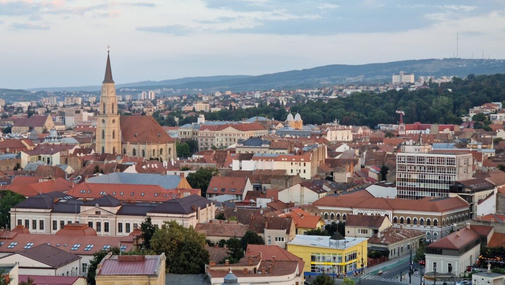 „Minunile” de la Cluj: O firmă din Bosnia, câștigătoare fără să participe la licitație. Iar o brutărie a fost selectată pentru evaluări psihologice