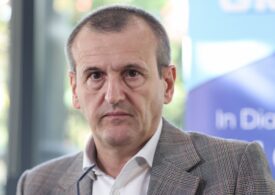 Fostul consilier prezidențial Cristian Preda și-a rupt diploma de doctor, în direct, la TV (Video)