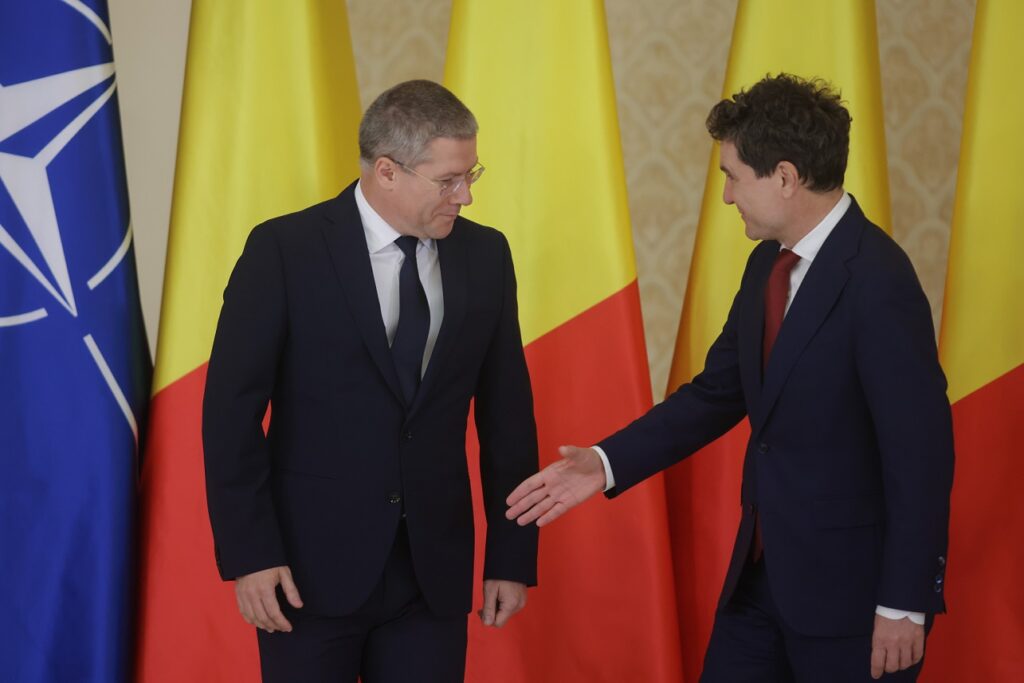 Cum l-a selectat Nicușor Dan pe Dacian Dragoș pentru funcția de judecător la CCR: Magistratul nu și-a trimis CV-ul la Cotroceni