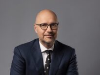 Energia a devenit cea mai mare presiune asupra companiilor. Unul din cinci directori raportează scumpiri de peste 10%