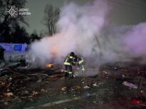 Ziua 1443 Negocierile s-au terminat la Abu Dhabi, vine și a treia rundă de discuții. Ucraina lovește baza rachetelor Oreșnik. Putin e dispus să-i răspundă la telefon lui Macron