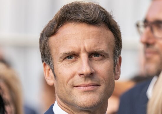 Macron: Apărarea libertății de exprimare pe Facebook sau TikTok este „bullshit”