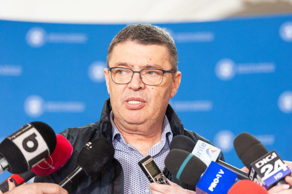 BUCURESTI - COSTEL ALEXE - MARIAN PETRACHE - DEZBA