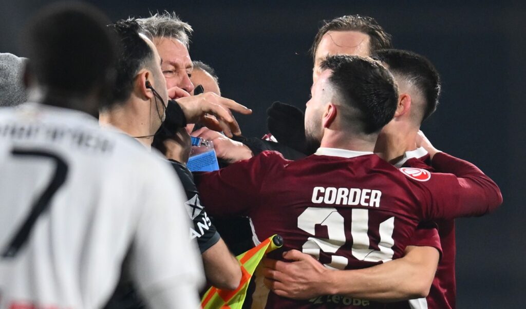 Cristiano Bergodi explică de ce a sărit să-i bată pe jucătorii lui CFR Cluj: „Eu sunt un om civilizat”