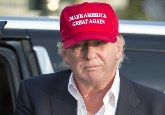 Trump, politicianul de teflon care a ajuns carton