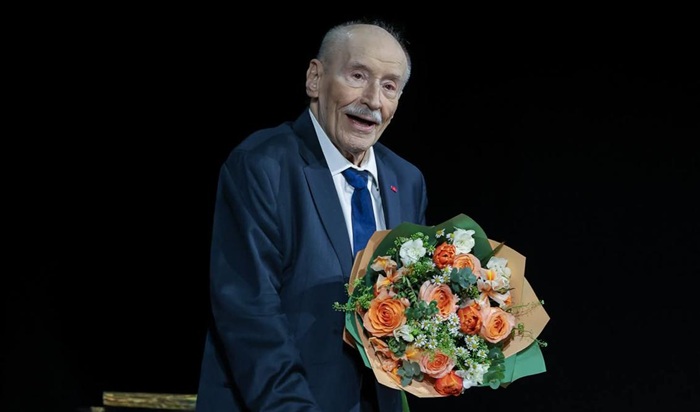 Actorul Victor Rebengiuc, laureat al Premiului Marin Constantin în cadrul Galei Madrigal 63
