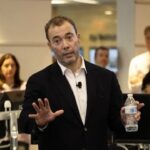 Publisherul Washington Post, Will Lewis, și-a anunțat demisia, în plin proces de concedieri masive. Prima reacție a lui Bezos