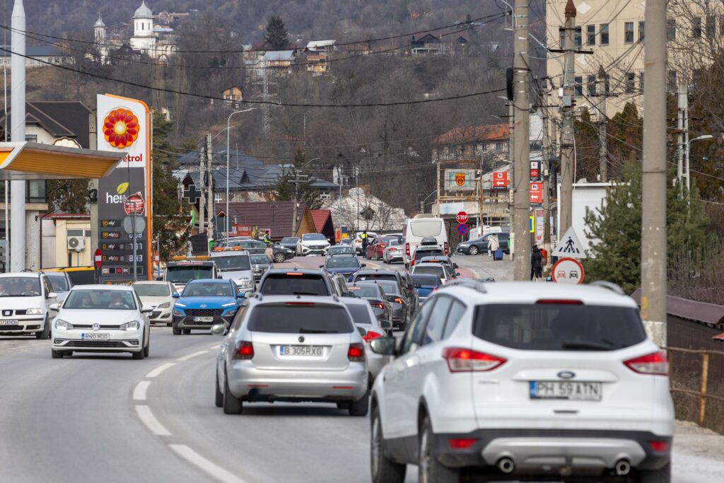 Criza Ormuz: Europenii sunt îndemnați să lucreze de acasă, să reducă viteza pe autostrăzi și să consume mai puțină energie