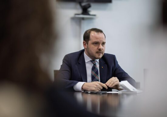 Rogobete a primit telefoane și vizite după ce a închis clinicile „unor somități”