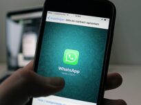 Rusia încearcă să blocheze WhatsApp și să împingă utilizatorii spre aplicația Max, controlată de stat
