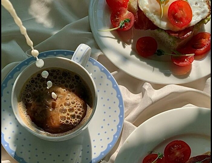 Cafeaua de după masă: bună sau nu pentru digestie? Când e contraindicată