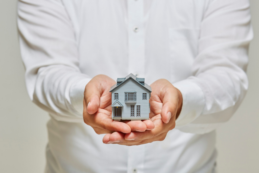 Cât costă, de fapt, să închiriezi un apartament în 2026? Taxe, garanții și comisioane ascunse