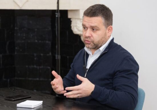 Prima mică victorie a lui Ciucu: După 2 blocaje, are undă verde să intre în cursa pentru Forumul Orașelor