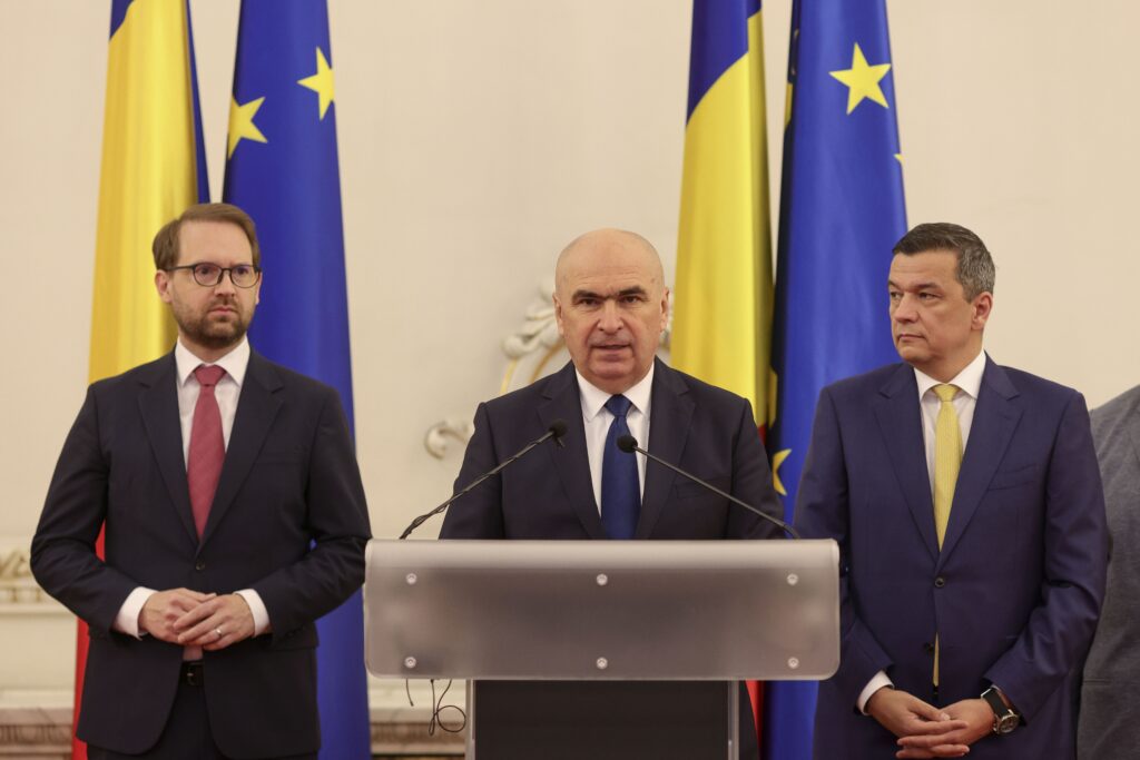 Cei 4 lideri ai fostei coaliții au semnat acordul pe legea salarizării. Bugetarii ne vor costa cu maxim 8 miliarde de lei în plus