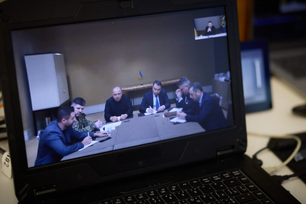 Discuțiile de pace de la Geneva s-au terminat brusc. Progres în zona militară, zero pe plan politic. Ce vor face americanii