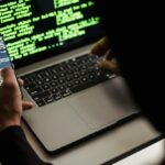 Un român extrădat în SUA a pledat vinovat după ce a furat parolele pompierilor din Oregon