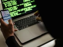 Un român extrădat în SUA a pledat vinovat după ce a furat parolele pompierilor din Oregon