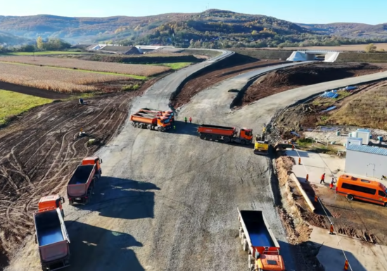 Câți kilometri din autostrada A3 se inaugurează în acest an. Și de ce rămâne șoseaua ruptă la mijloc