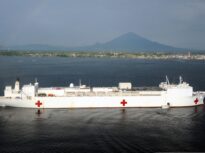 Trump trimite o navă-spital în Groenlanda. Premierul teritoriului spune „Nu, mulțumesc”