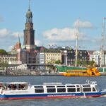 Un român și un grec, arestați pentru sabotaj asupra navelor Marinei Germane