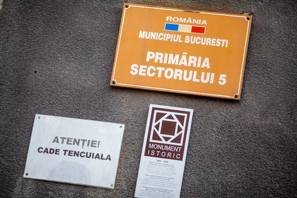 Percheziții DNA la Primăria Sectorului 5 și în alte instituții publice: „demersuri nelegale” pentru recepția unui ansamblu rezidențial