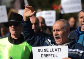 Minerii și energeticienii protestează în Piața Victoriei: Cer tichete de masă, vouchere și revenirea la vechile condiții de pensionare