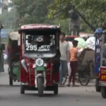 China este superputerea globală a energiei curate, dar o altă țară vine puternic din urmă… pe trei roți electrice