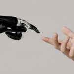 „Roboții au nevoie de corpul tău”. Site-ul pe care agenții AI închiriază oameni