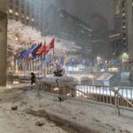 Un viscol fără precedent lovește nord-estul SUA. New York-ul a decretat stare de urgență, a închis școlile, instituțiile publice și a interzis circulația (Video)