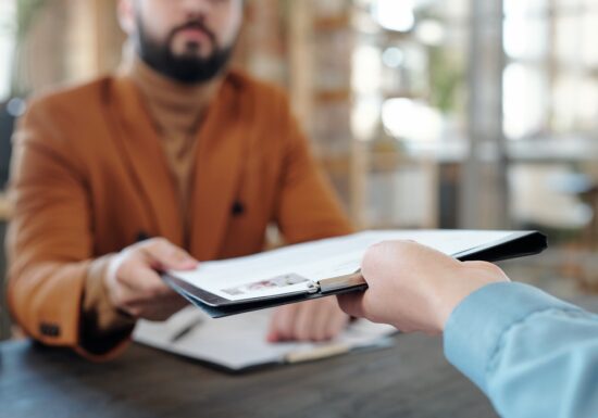 De ce recrutarea în anumite domenii cere mai mult decât un proces standard