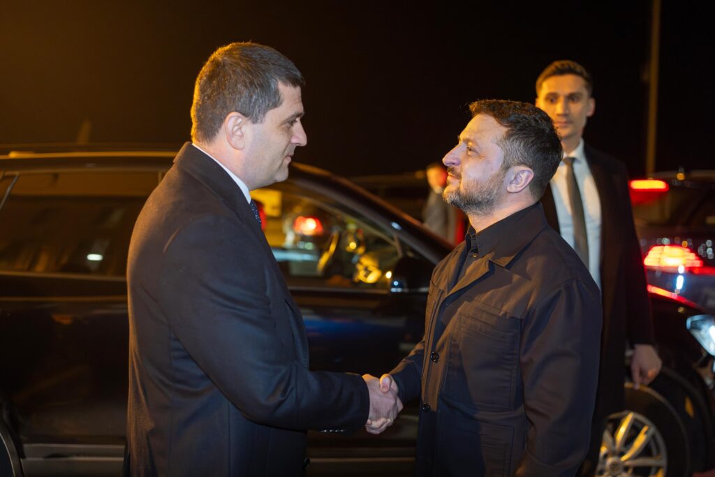 3 Ministrul apărării naționale și președintel