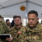 Un general american s-a îmbătat la Kiev și a uitat în tren hărți secrete