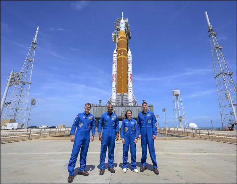 Artemis II, lansarea care poate redeschide era zborurilor cu echipaj uman spre Lună. Ce se întâmplă în misiunea NASA, pas cu pas