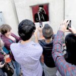 Reuters claims to have discovered who Banksy is. How did they find out, and is it worth publishing the information?